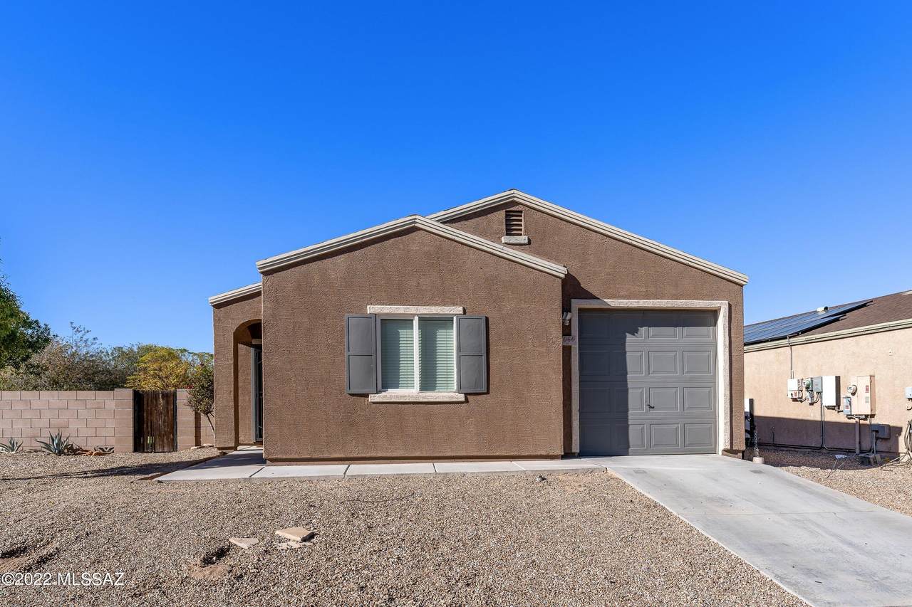 7060 Red Maids Drive - Photo 1