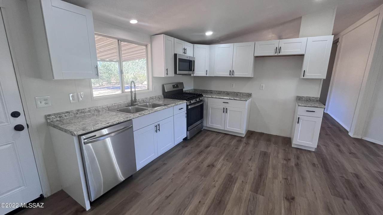 12254 Cameo Mary Lane - Photo 1