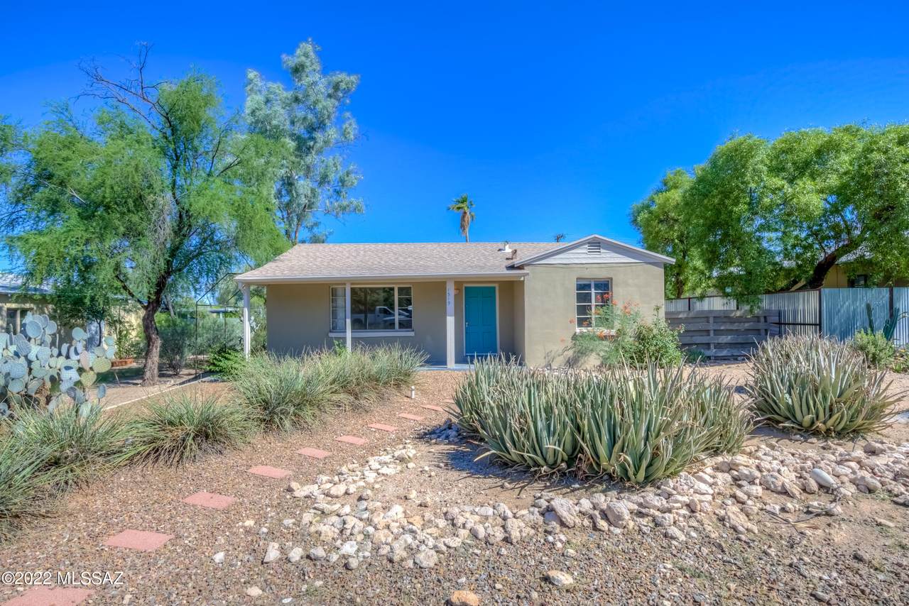 1319 Edison Street - Photo 1