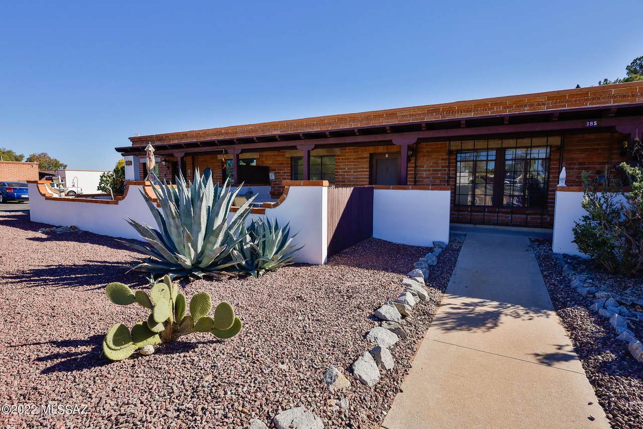 385 La Canada Drive - Photo 1