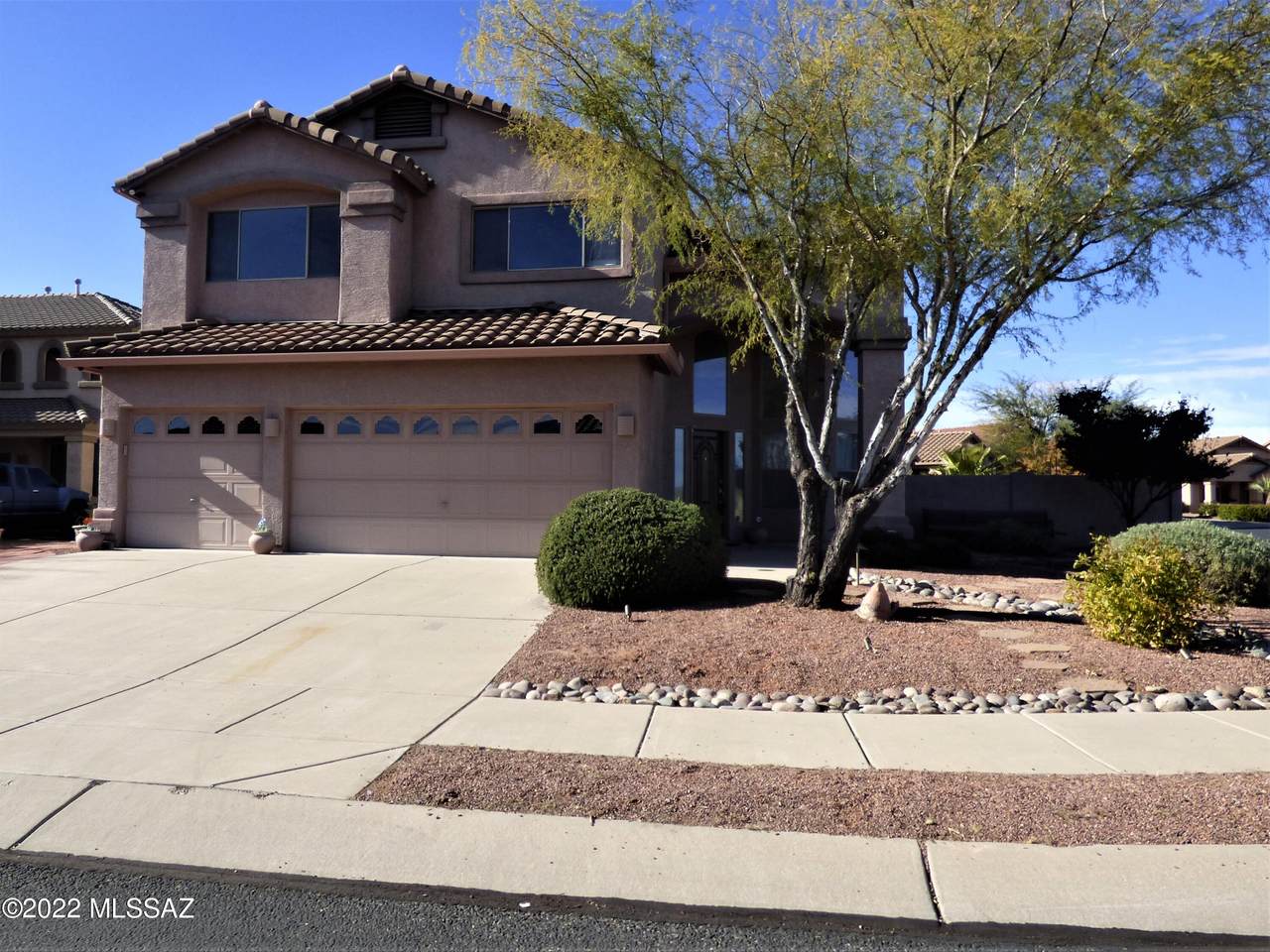 60835 Rock Ledge Loop - Photo 1