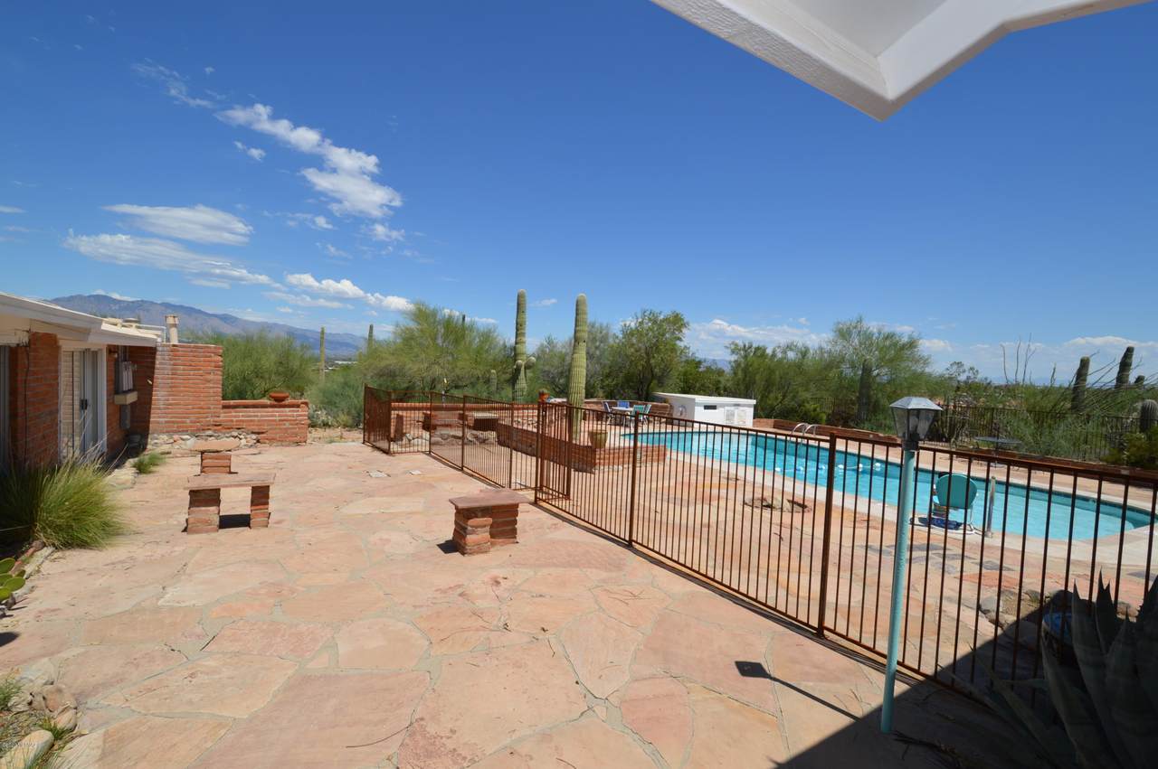 2620 Ironwood Hill Drive - Photo 1