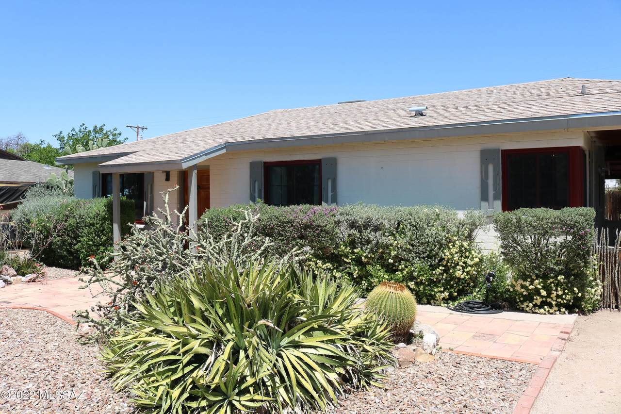 4825 18Th Street - Photo 1