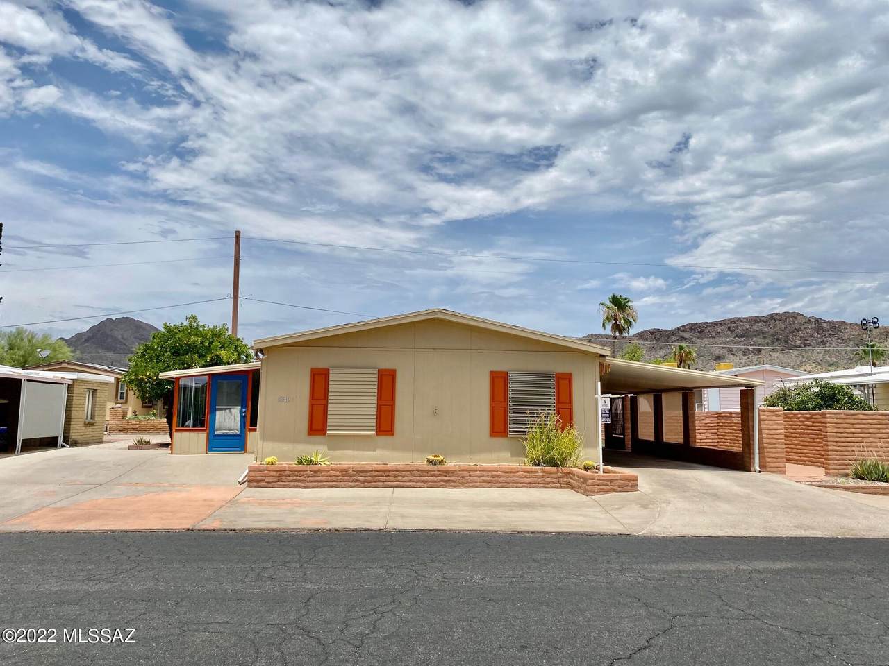 5542 Circle Z Street - Photo 1
