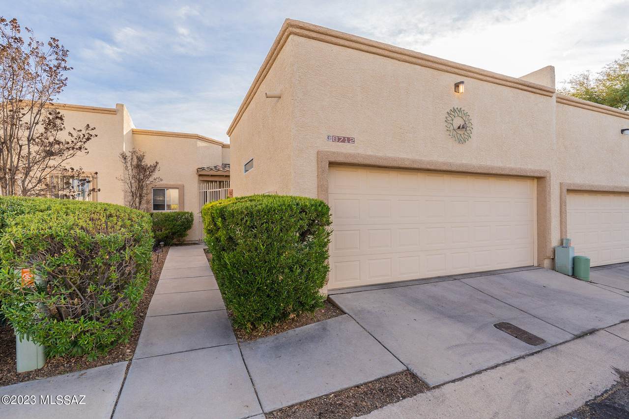 8712 Kenyon Terrace Drive - Photo 1