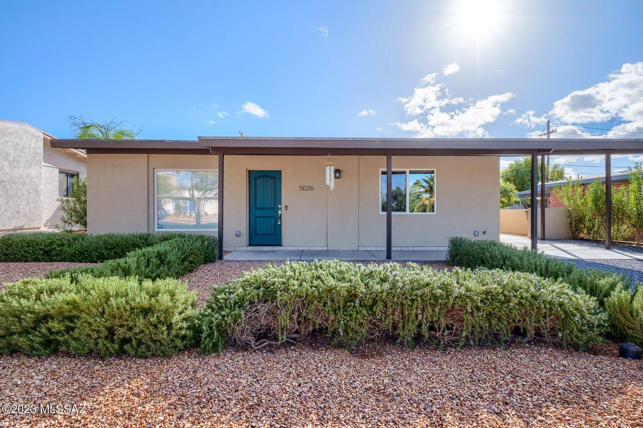 5026 Scarlett Street - Photo 1