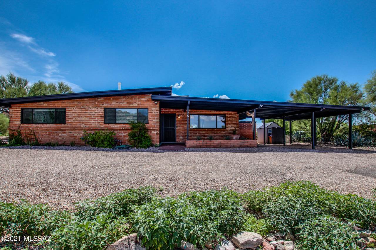 75 Suffolk Drive - Photo 1