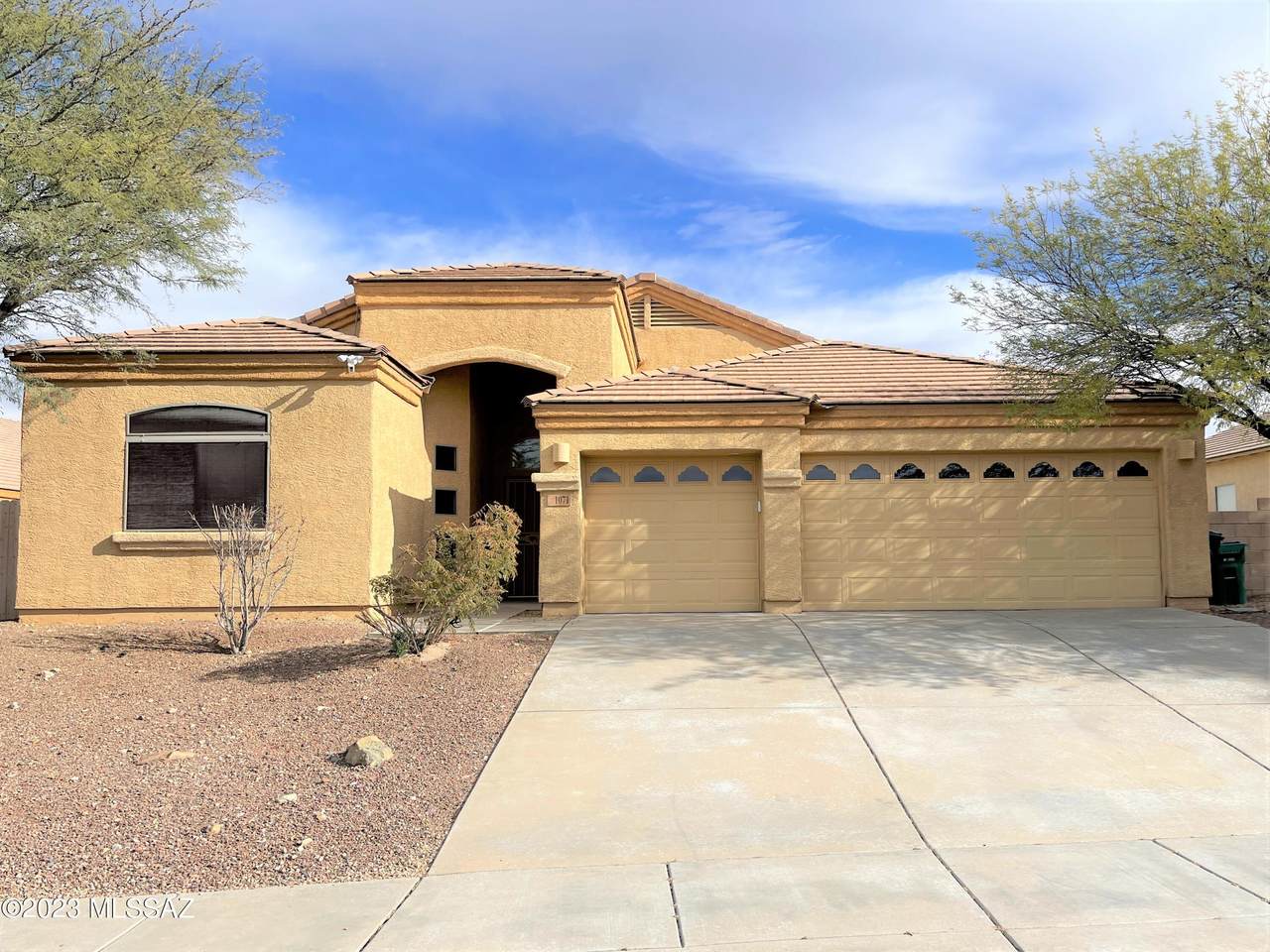 1071 Chatfield Drive - Photo 1