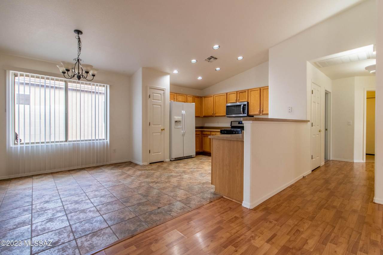10151 Desert Paradise Place - Photo 1