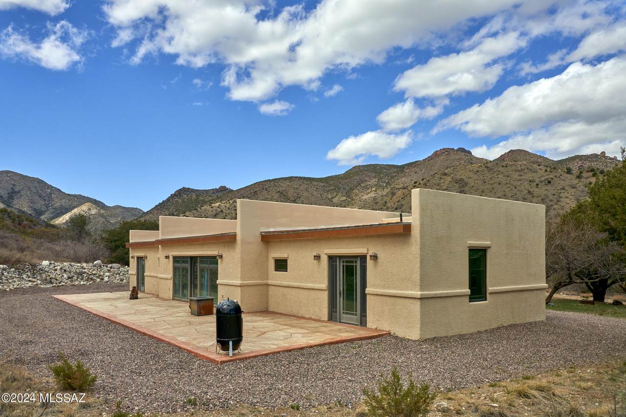 2749 Hilltop Road - Photo 1