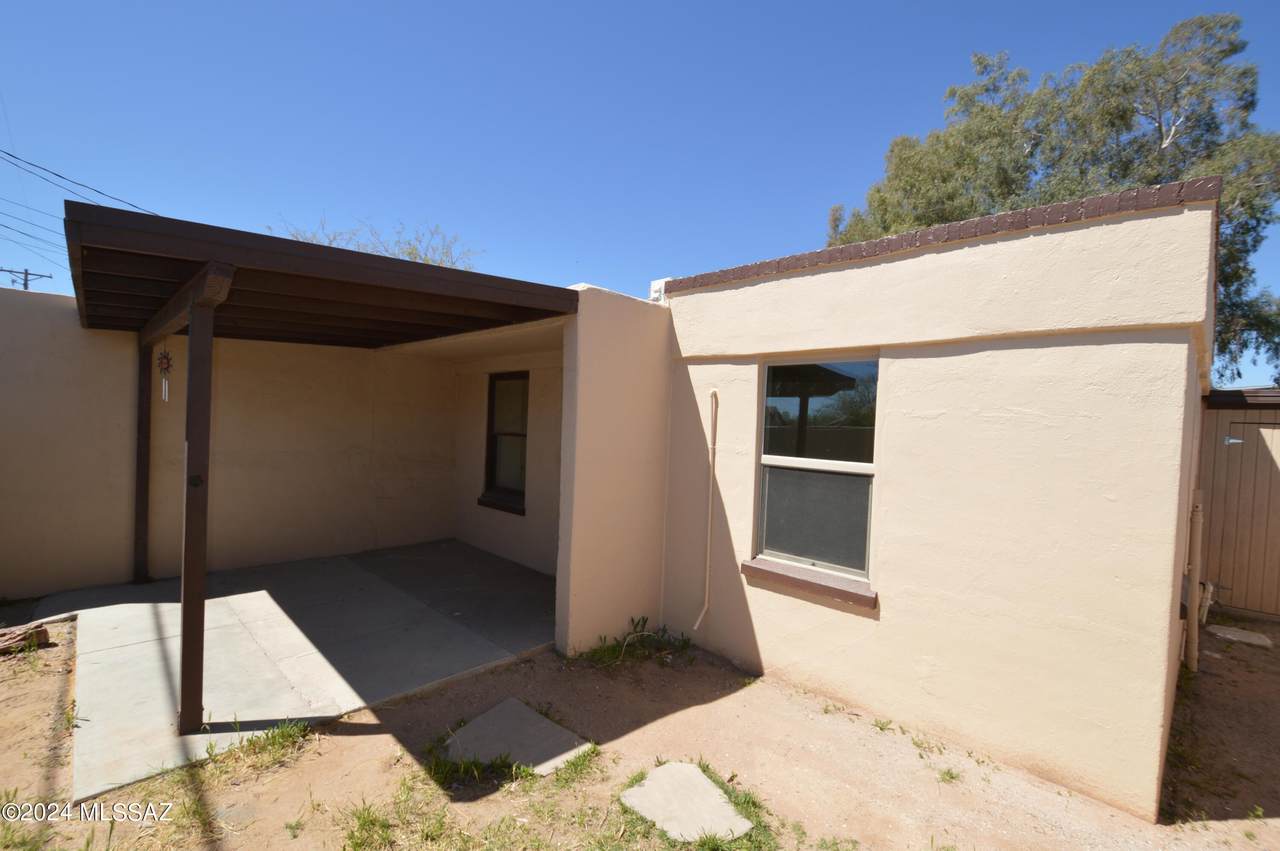 2301 Northway Avenue - Photo 1
