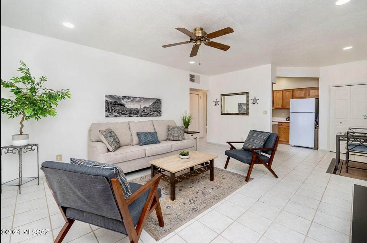 5500 Valley View Road - Photo 1