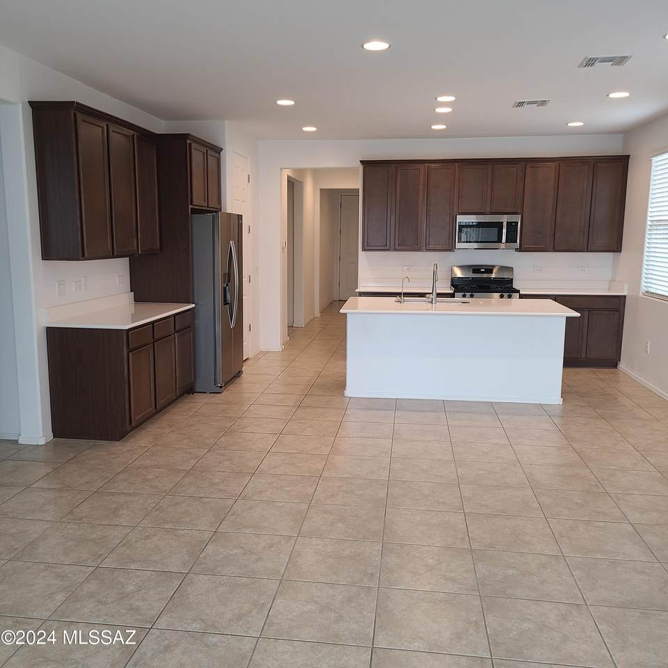 32997 Expedition Court - Photo 1