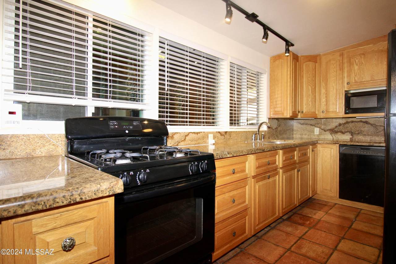 https://bt-photos.global.ssl.fastly.net/tucson/1280_boomver_1_22416631-2.jpg