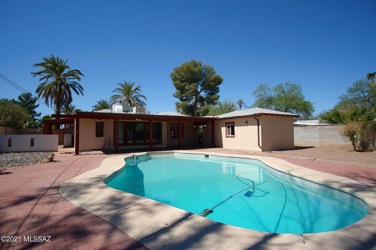 3941 Louis Lane - Photo 1