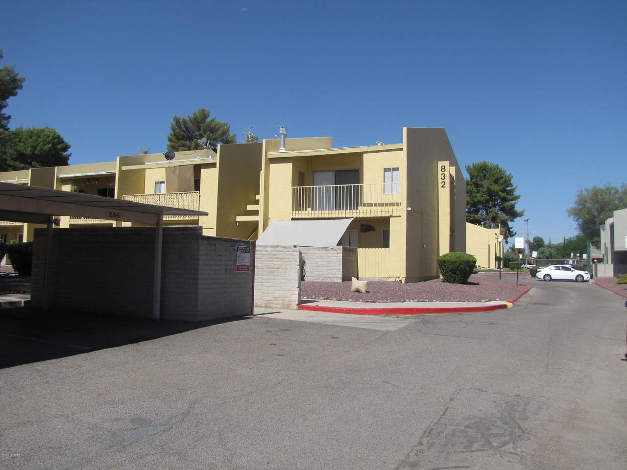 832 Langley Avenue - Photo 1