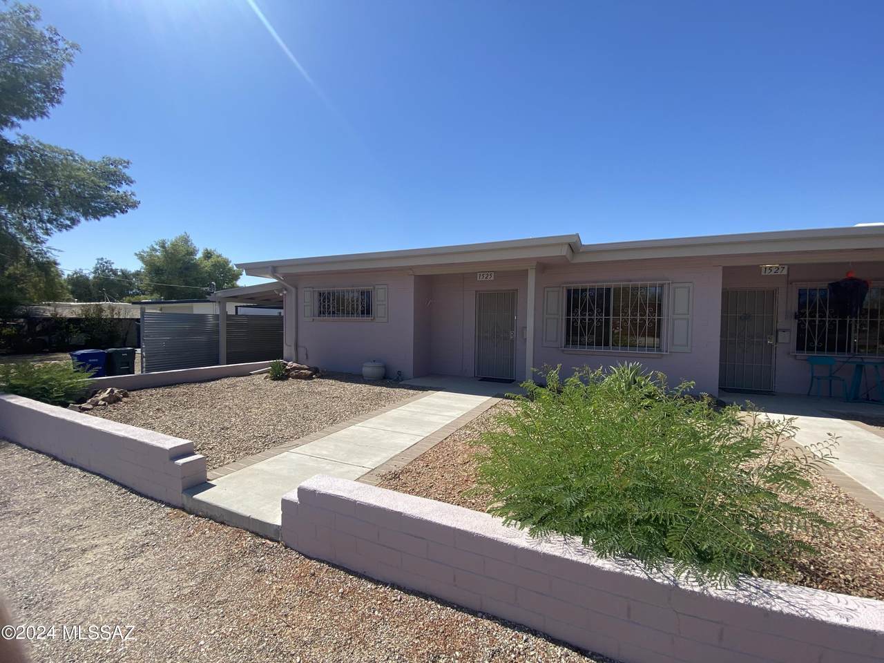 1525 Dodge Boulevard - Photo 1