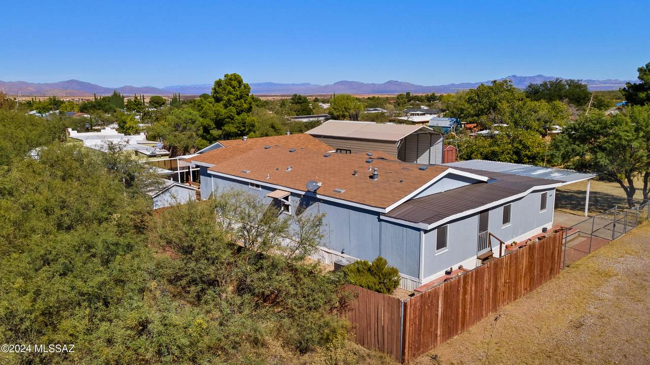 3166 Lark Drive - Photo 1