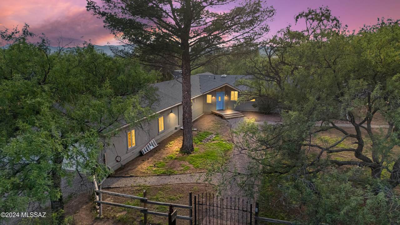 15555 Hardscrabble Road - Photo 1