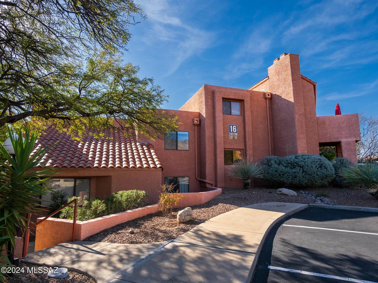 5051 Sabino Canyon Road - Photo 1