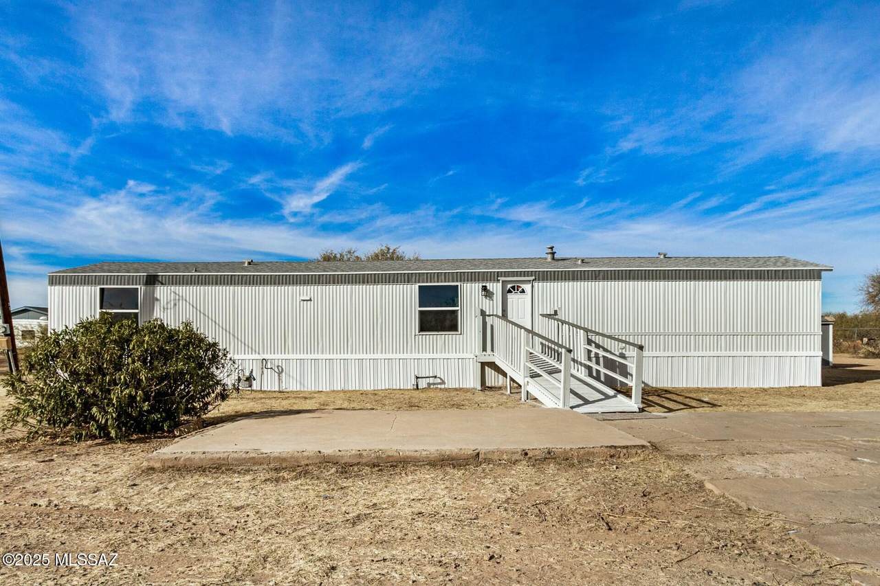 7610 Settler Avenue - Photo 1