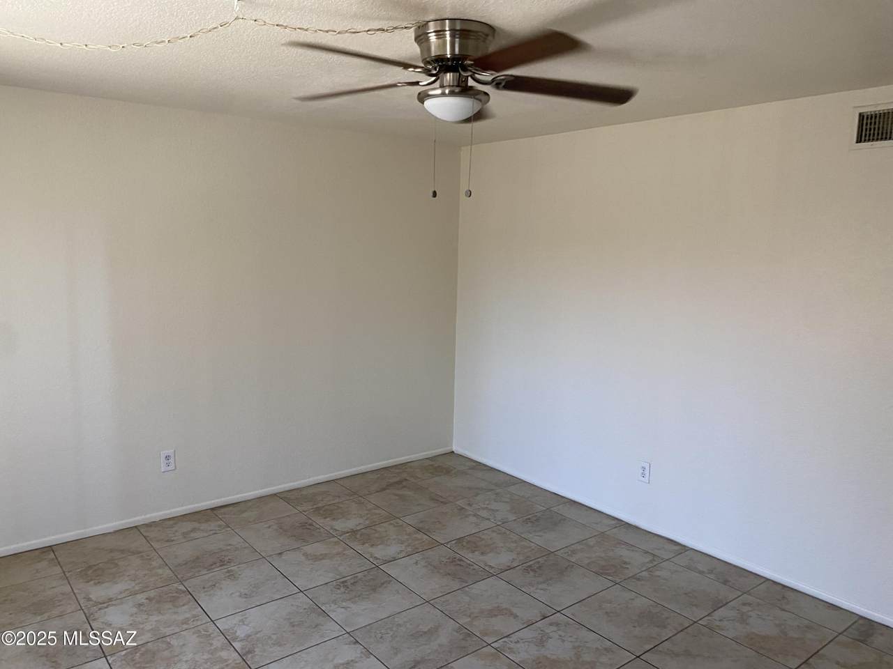 2443 Fontana Avenue - Photo 1