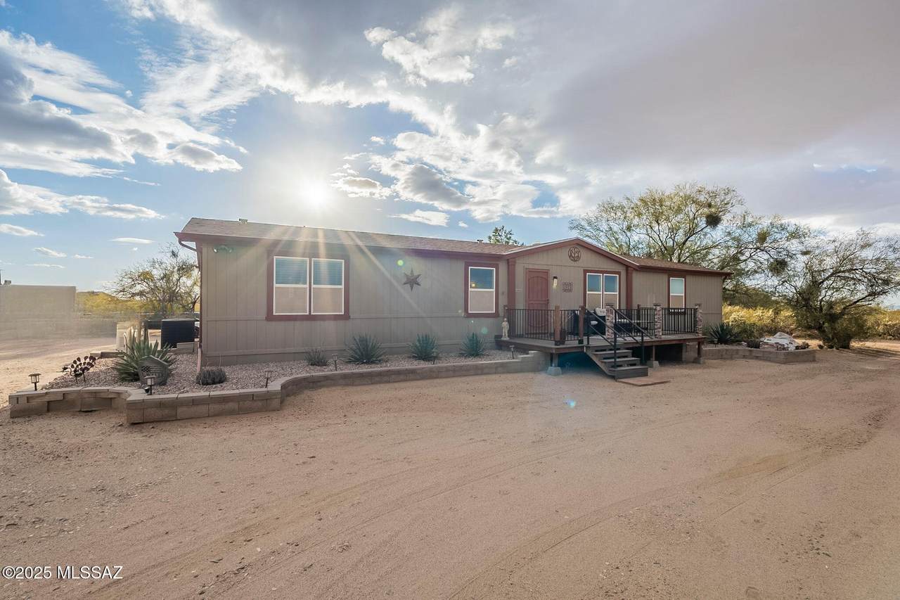 1919 Baylee Drew Lane - Photo 1