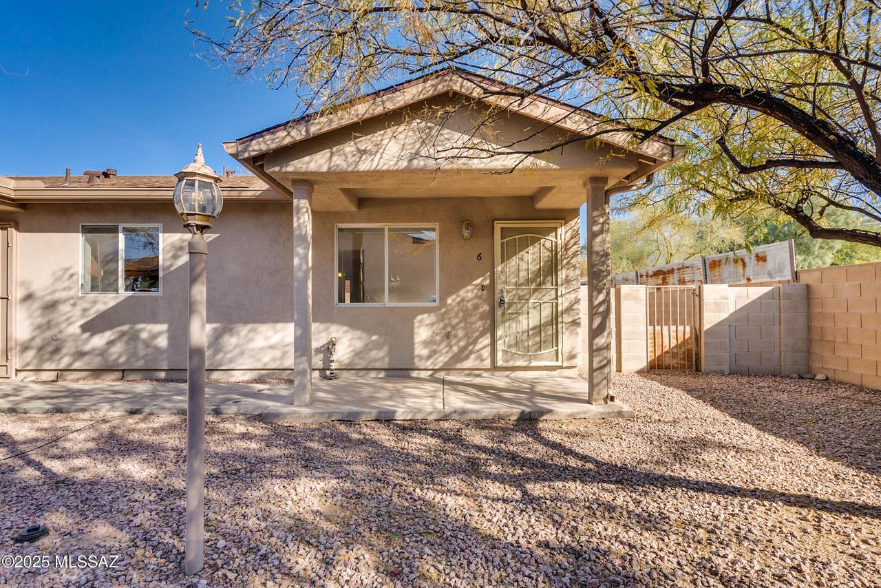 3640 Mountain Avenue - Photo 1