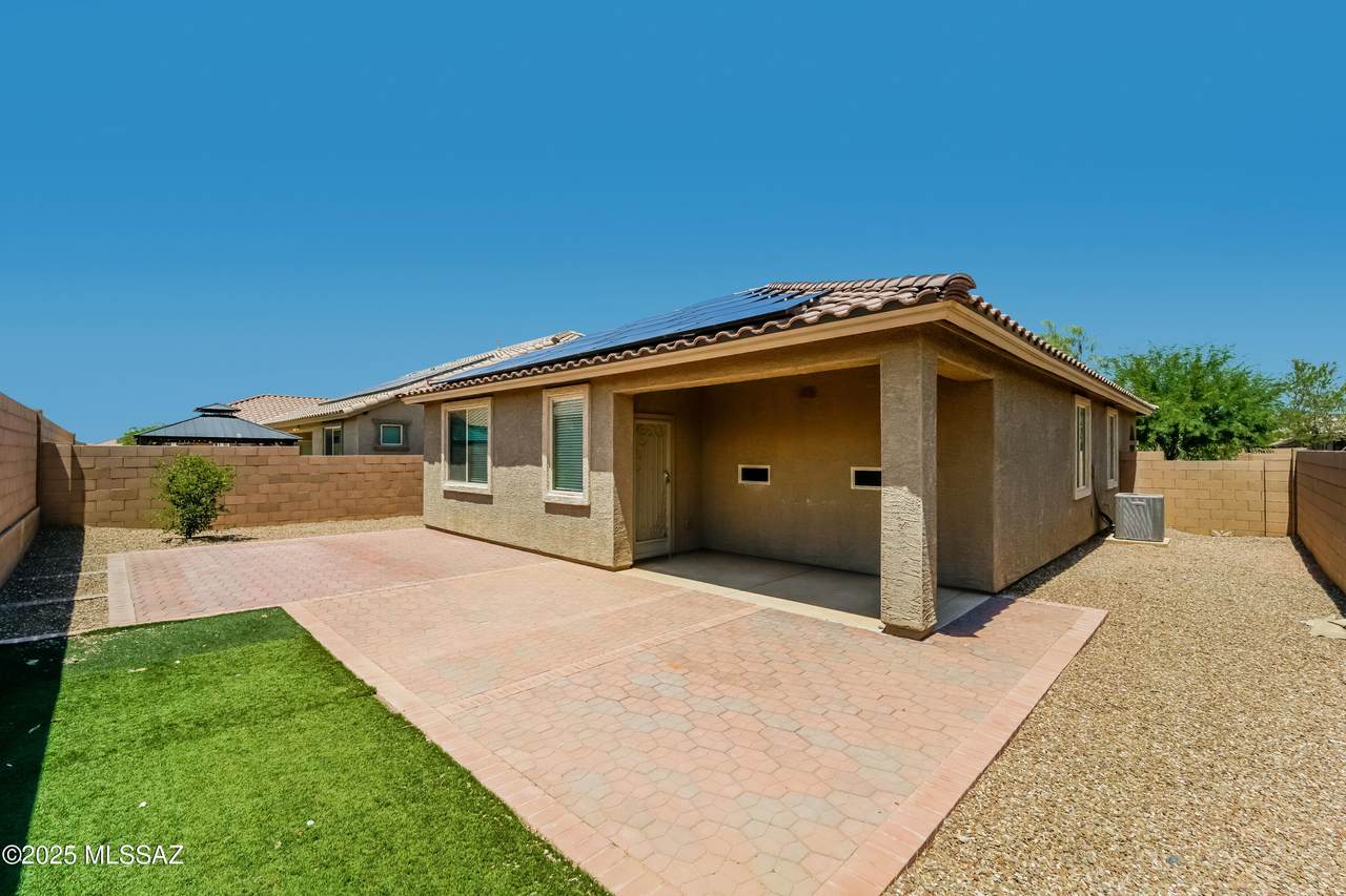 6449 Smoky Falls Way - Photo 1