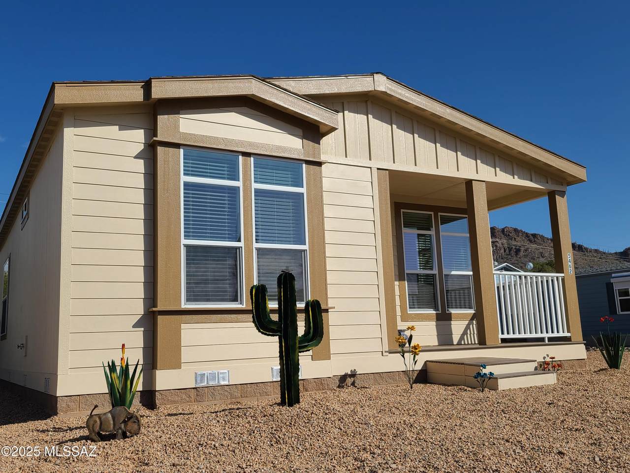 5462 Flying Circle Street - Photo 1