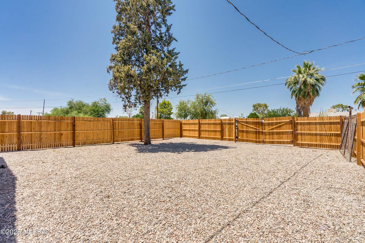 https://bt-photos.global.ssl.fastly.net/tucson/1280_boomver_3_22510956-2.jpg