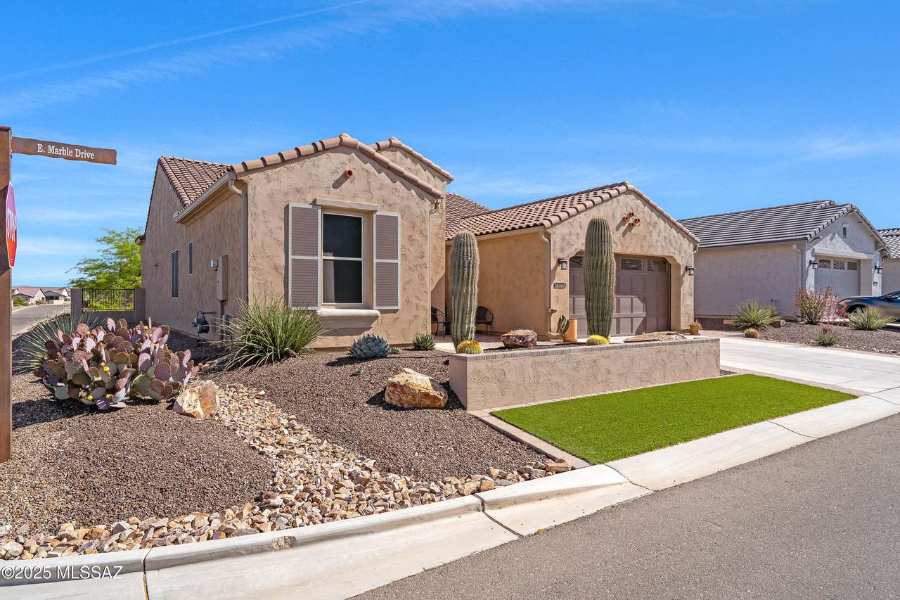 61878 Marble Drive - Photo 1