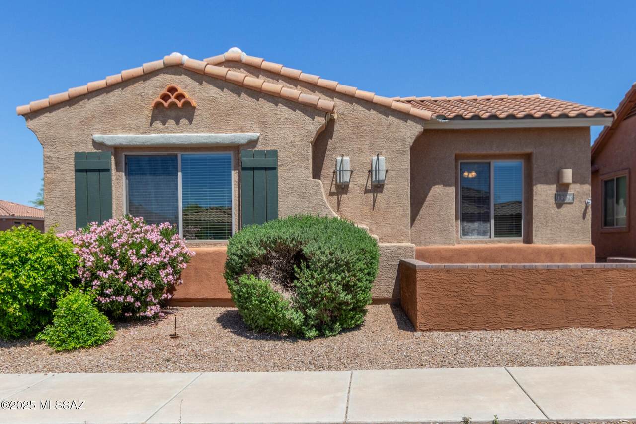 13975 Stanhope Boulevard - Photo 1