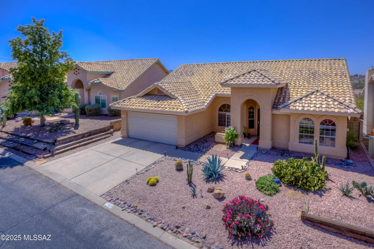 1707 Sunridge Drive - Photo 1