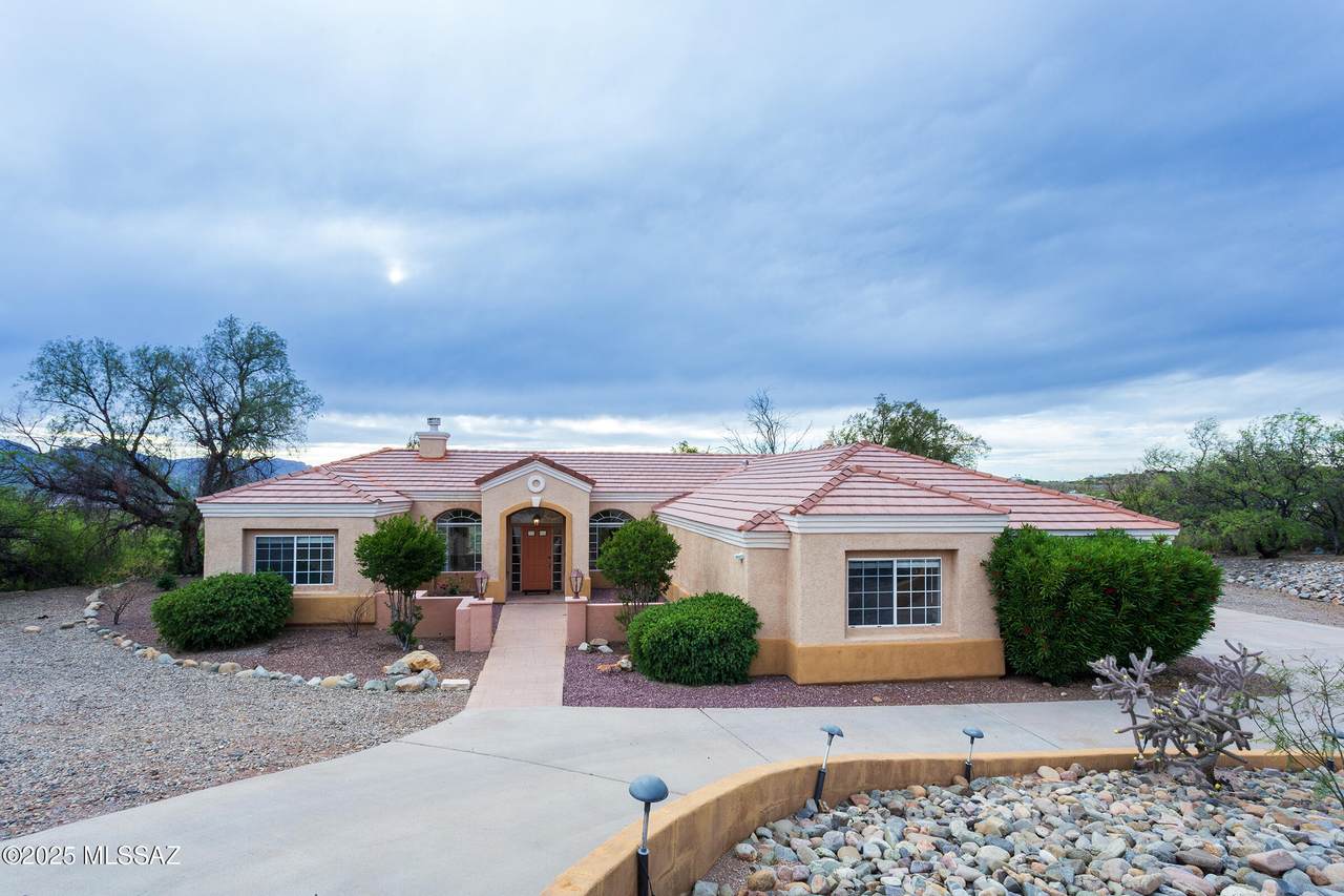 414 Bury Court - Photo 1