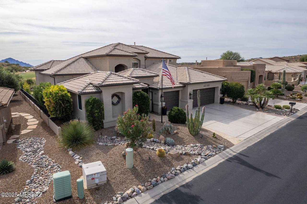 62185 Valley Crest Court - Photo 1