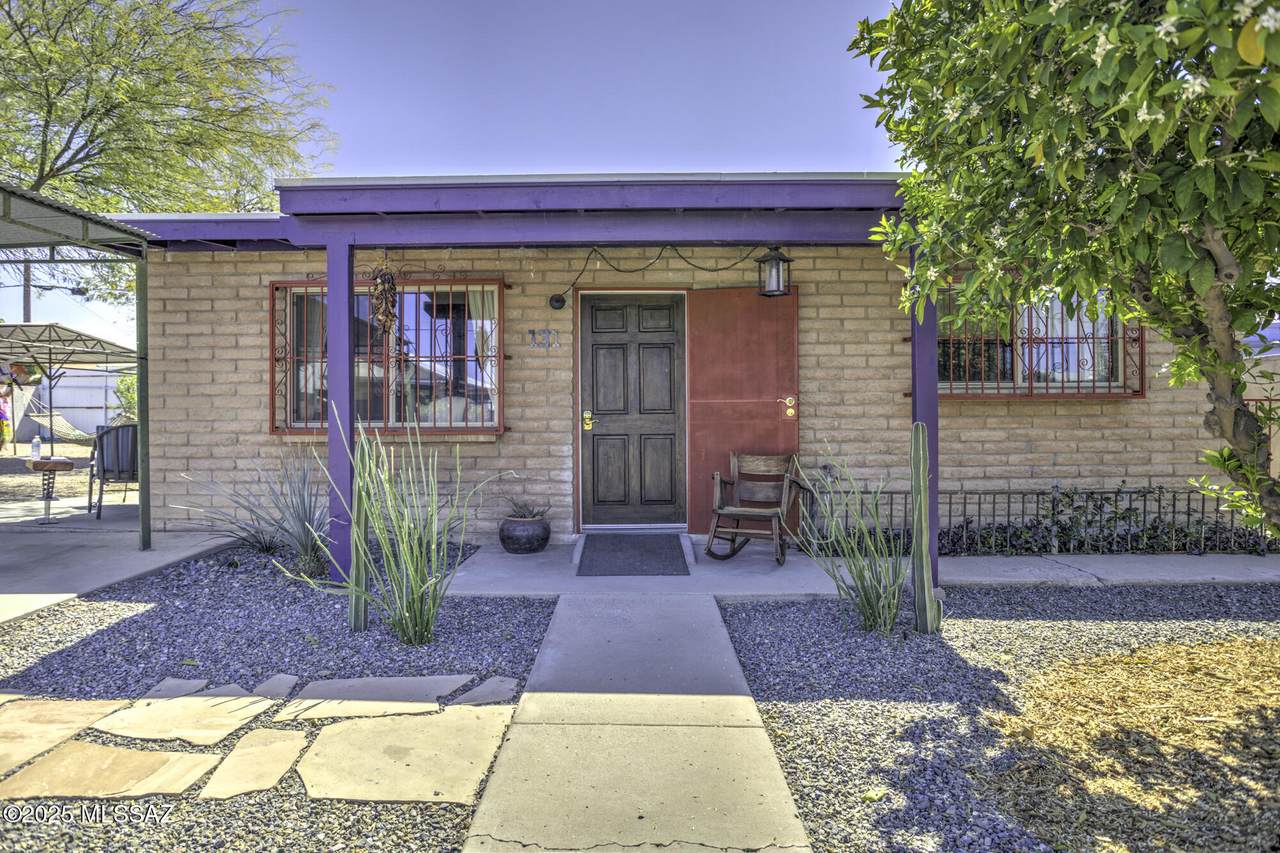 131 Armijo Street - Photo 1