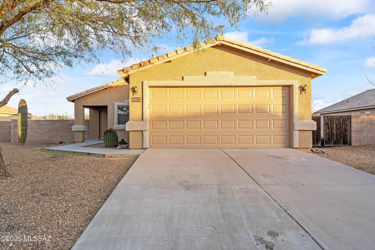 6322 Desert Laurel Lane - Photo 1