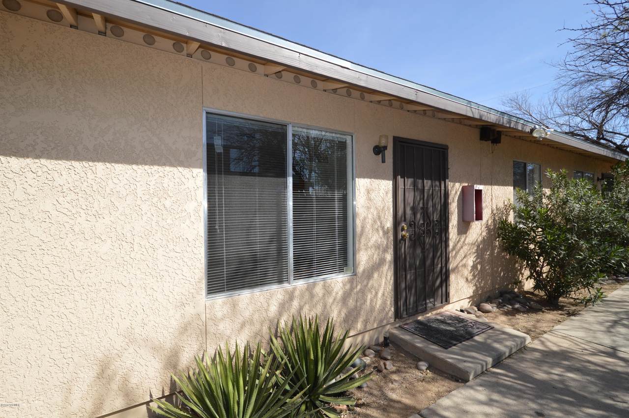 2736 Orchard Avenue - Photo 1