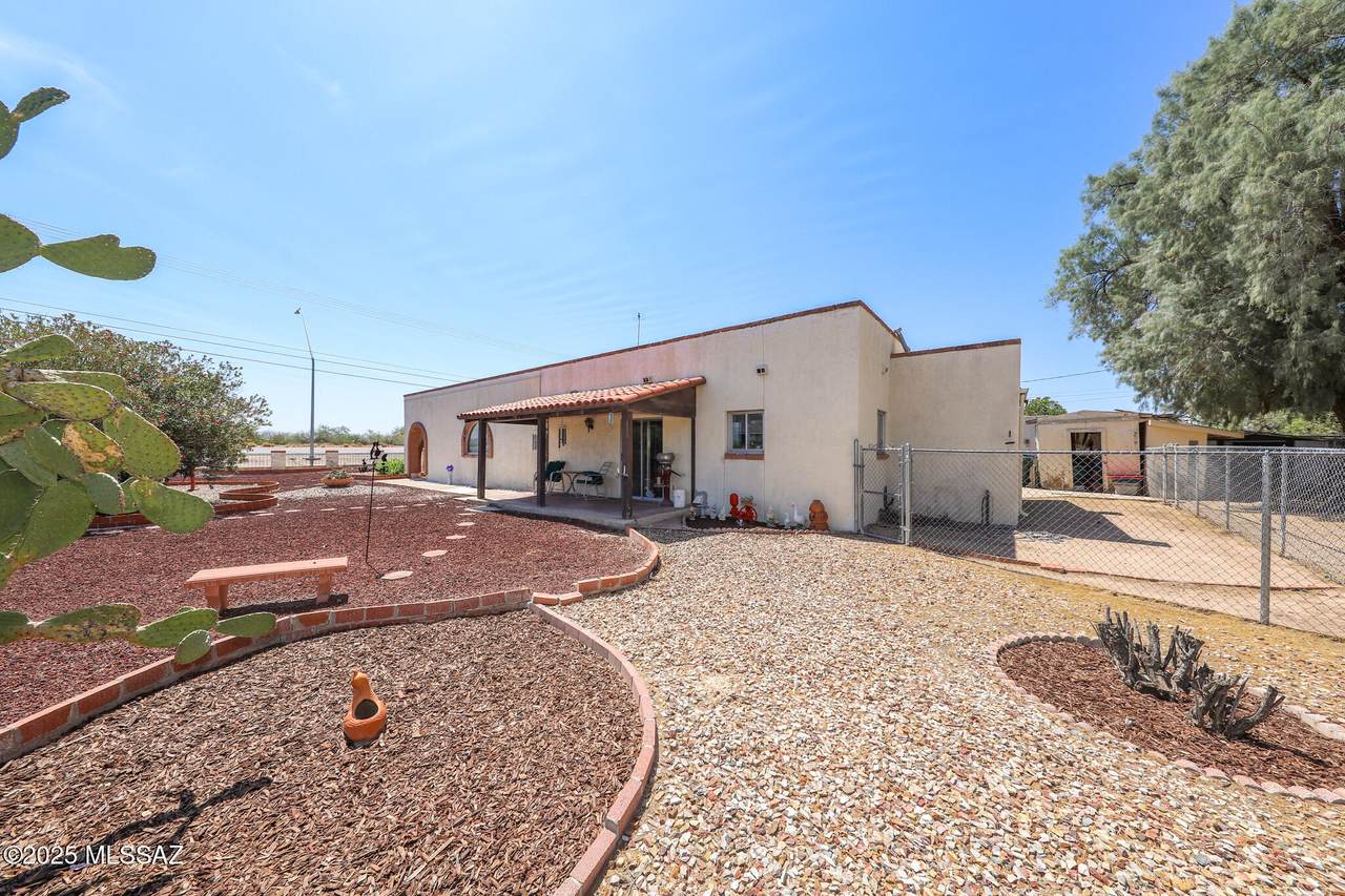 https://bt-photos.global.ssl.fastly.net/tucson/1280_boomver_1_22516218-2.jpg