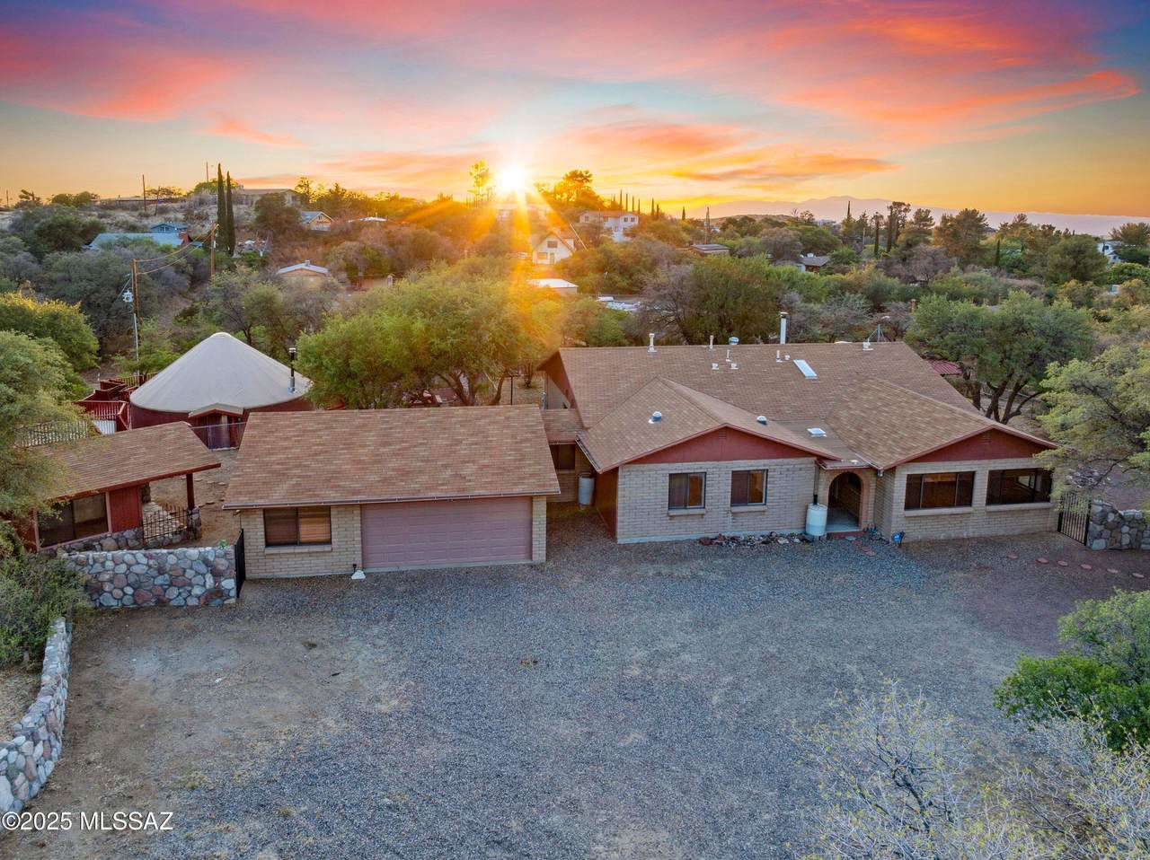 335 Oak Hills Drive - Photo 1