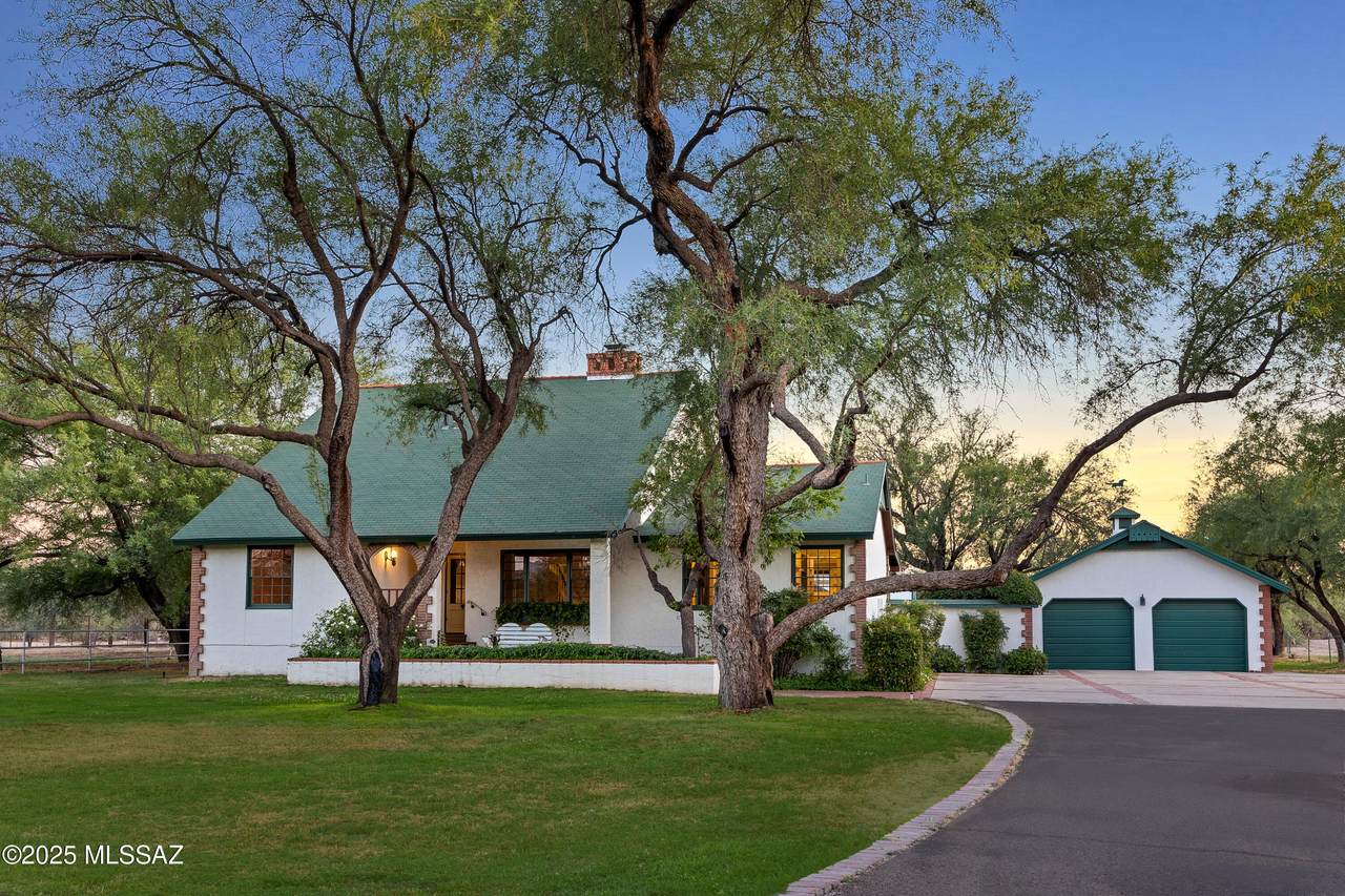 8510 Woodland Road - Photo 1