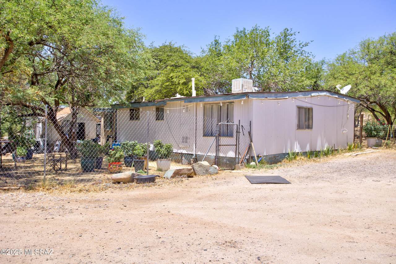 850 Sunset Point Circle - Photo 1