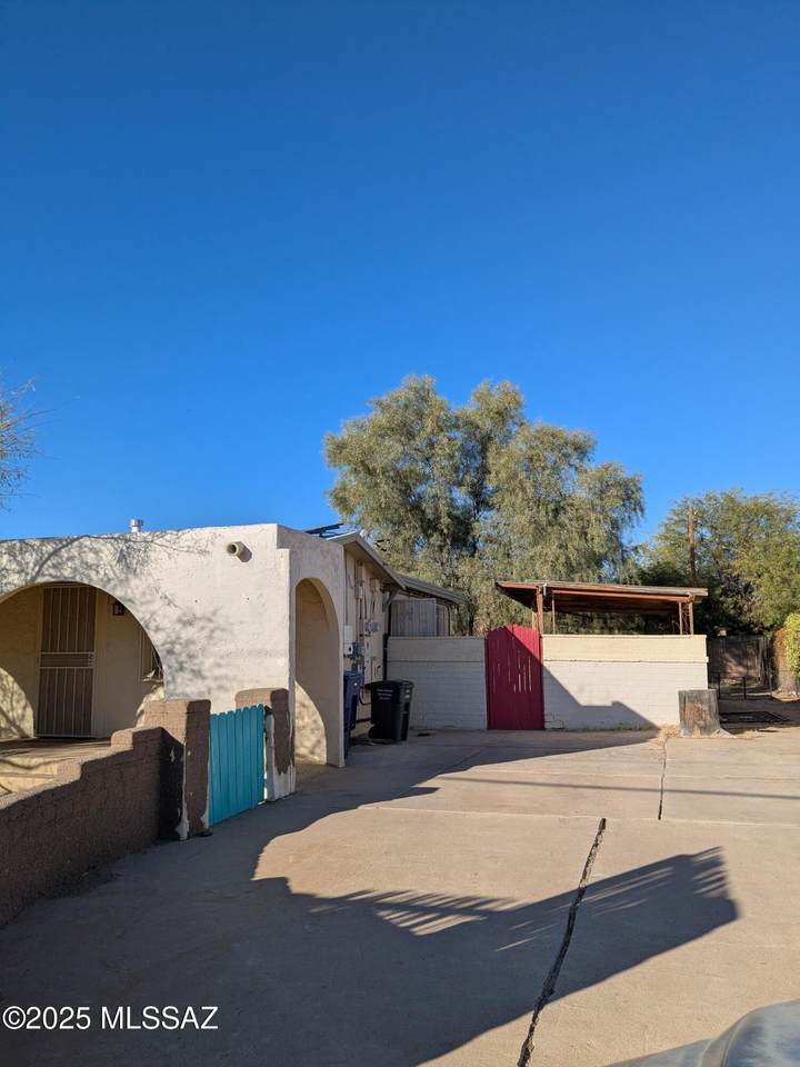 2949 Flanwill Boulevard - Photo 1