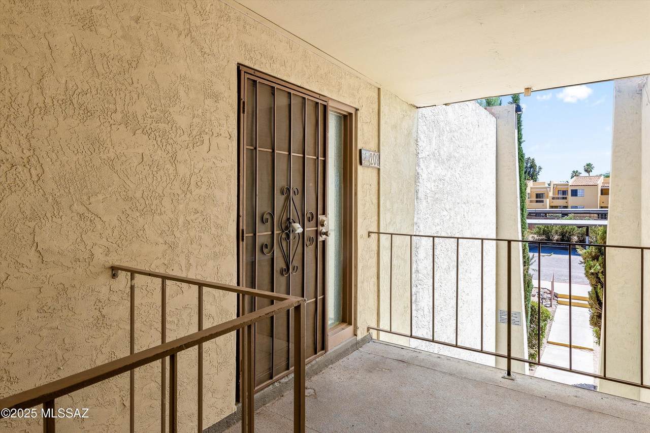625 Prudence Road - Photo 1