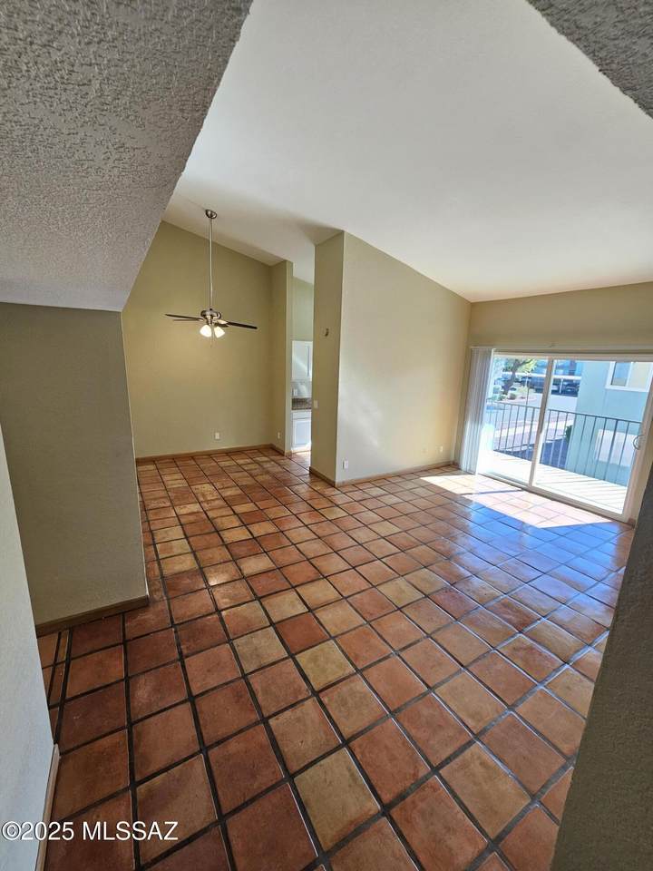 820 Langley Avenue - Photo 1