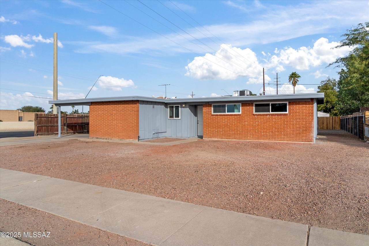 7901 19th Place - Photo 1