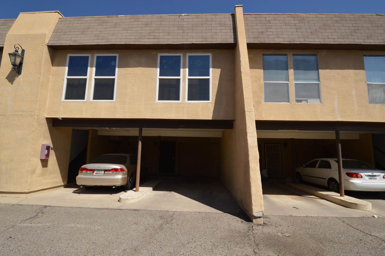 1620 Wilmot Road - Photo 1