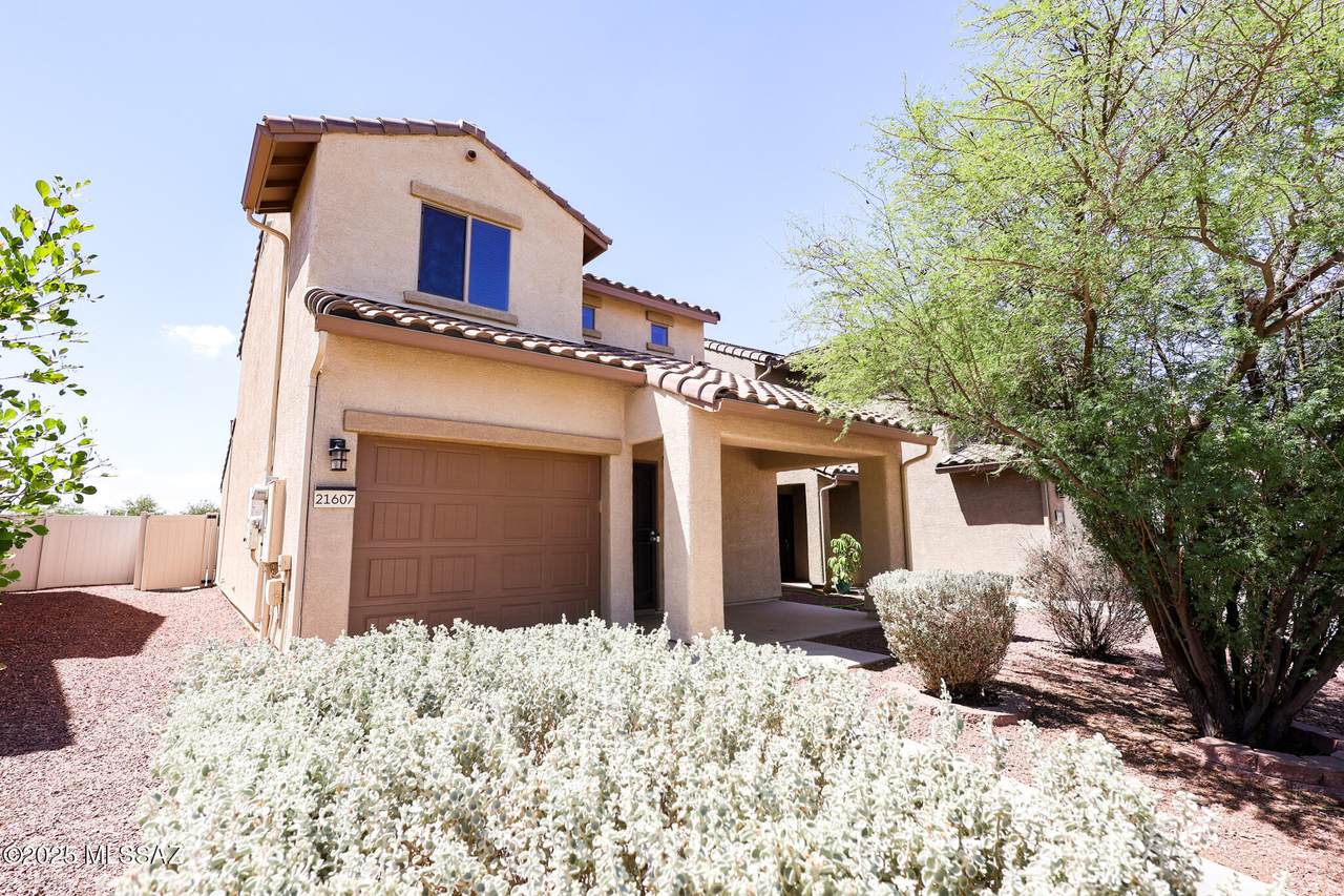 21607 Homestead Drive - Photo 1