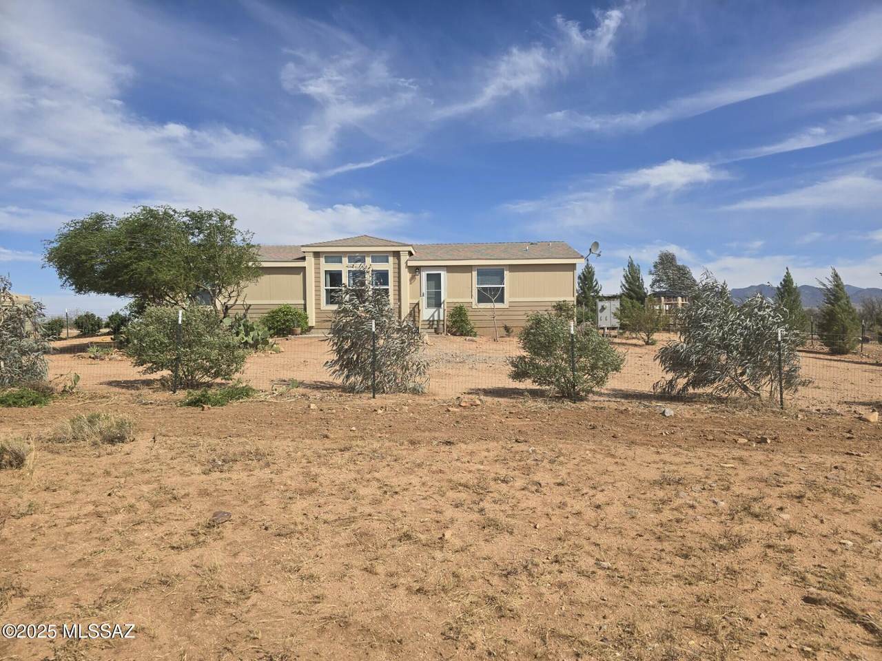 825 Diana Drive - Photo 1